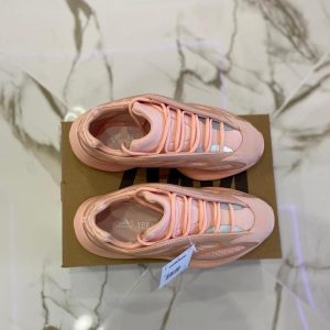 Кроссовки женские Adidas Yeezy Boost 700 V3 Pink