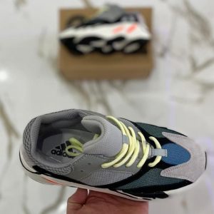 Кроссовки женские Adidas Yeezy Boost 700 Wave Runner OG